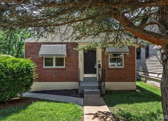 Property at 1237 Fairview Ave, University City, MO 63130, 3 beds, 1 bath
