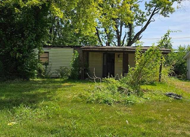 Property at 114 St Barbara Ln, Cahokia, IL 62206, 3 beds, 1 bath