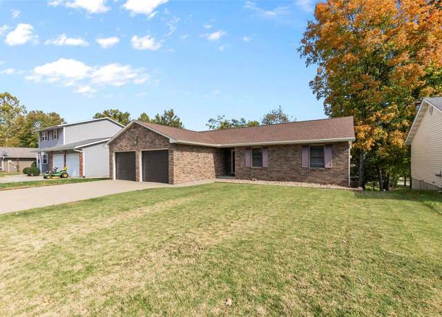 Property at 1986 Longview Dr, Cape Girardeau, MO 63701, 4 beds, 2.5 baths