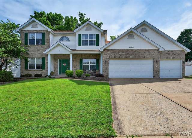 Property at 11206 Lakewood Crossing Dr, Bridgeton, MO 63044, 4 beds, 2.5 baths