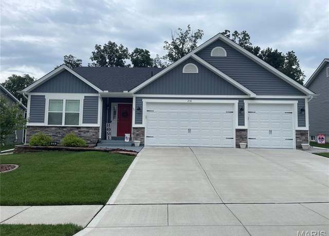Property at 218 W Pine Creek Ct, MO 63385, 4 beds, 3 baths