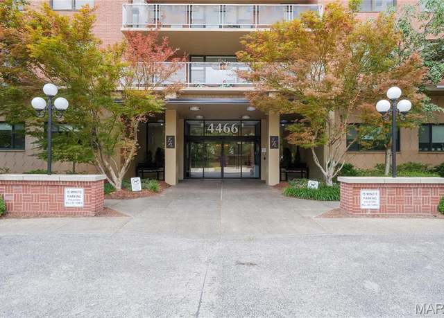 Property at 4466 W Pine Blvd Unit 15C, St Louis, MO 63108, 3 beds, 2 baths
