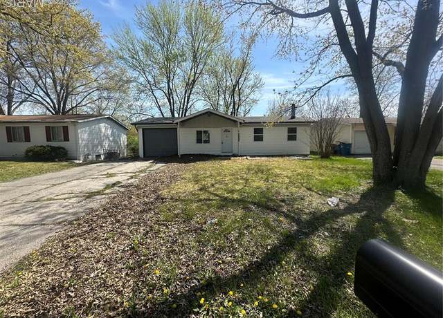 Property at 1420 Redman Blvd, St Louis, MO 63138, 3 beds, 1.5 baths