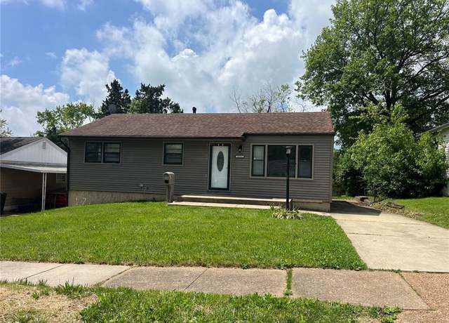 Property at 1136 Highmont Dr, St Louis, MO 63135, 4 beds, 2 baths