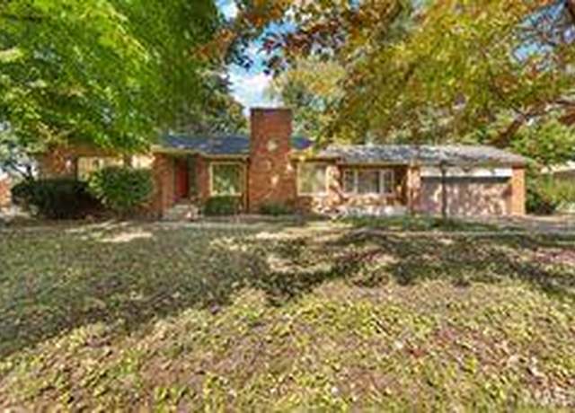 Property at 2105 Clark Ave, Granite City, IL 62040, 2 beds, 1 bath