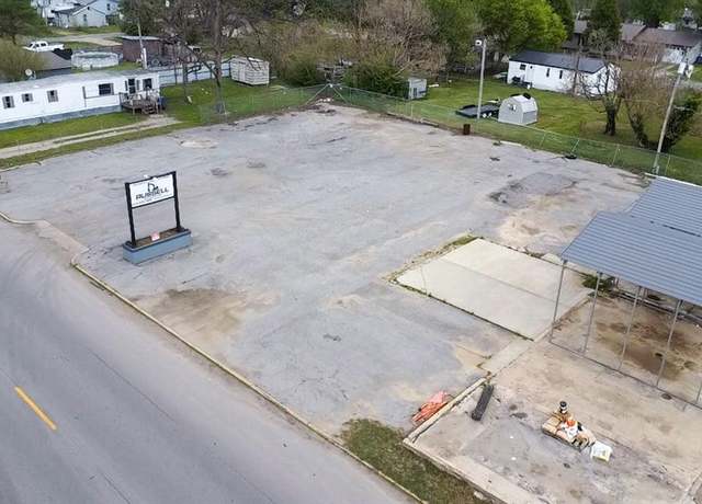 Property at 302 North Main St, Gideon, MO 63848
