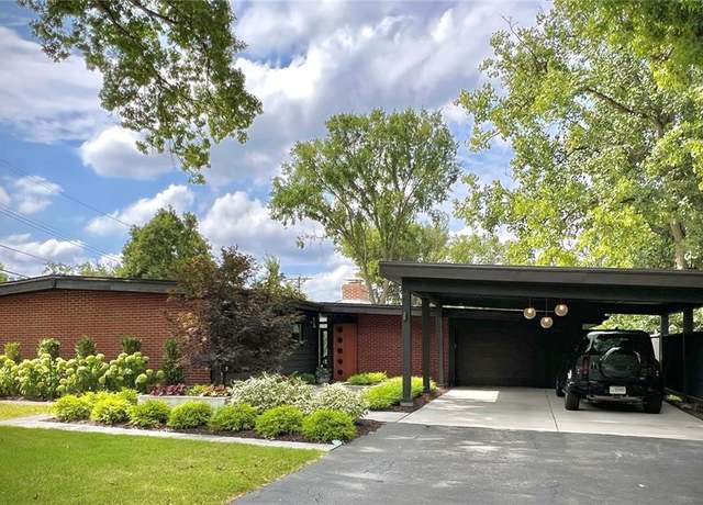Property at 2401 Saint Giles Rd, Kirkwood, MO 63122, 3 beds, 2 baths