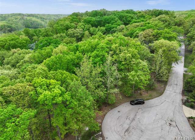 Property at 1524 Shalimar Ridge Ln, High Ridge, MO 63049