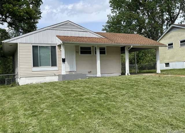 Property at 237 Grampian Rd, St Louis, MO 63137, 3 beds, 1 bath