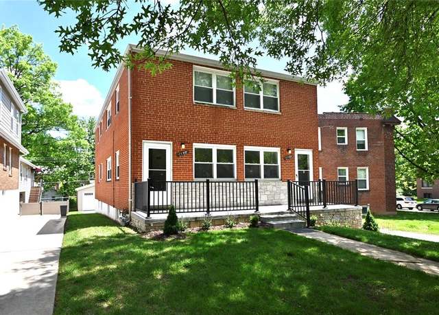 Property at 1190 Moorlands Dr, Richmond Heights, MO 63117, 7 beds, 3 baths