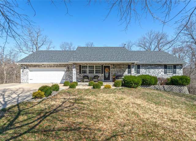 Property at 19560 Lyle Ln, Waynesville, MO 65583, 5 beds, 3 baths