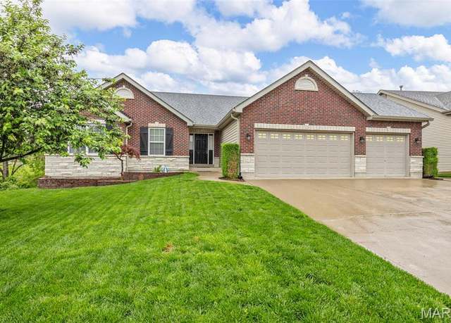 Property at 417 Summer Fair Ct, Lake St Louis, MO 63367, 4 beds, 3 baths