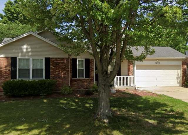 Property at 1203 Summerwood Dr, St Peters, MO 63376, 3 beds, 2.5 baths