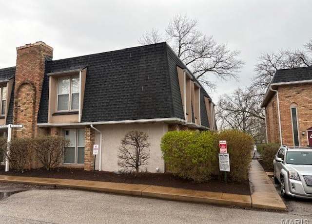 Property at 1101 Rue La Chelle #1101, Creve Coeur, MO 63141, 2 beds, 3.5 baths