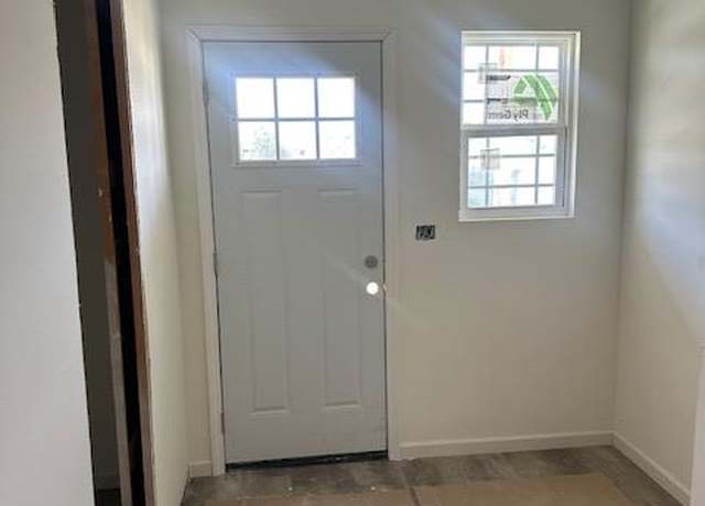 Property at 1404 Orchard Lakes Cir, Belleville, IL 62220, 3 beds, 2.5 baths