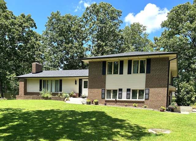 Property at 20193 SW Oakwood Dr, Lebanon, MO 65536, 4 beds, 2.5 baths