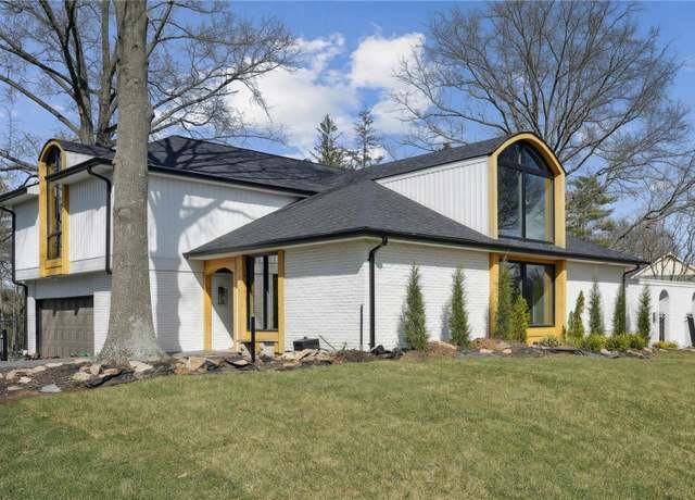 Property at 13683 Peacockfarm Rd, Town And Country, MO 63131, 4 beds, 2.5 baths