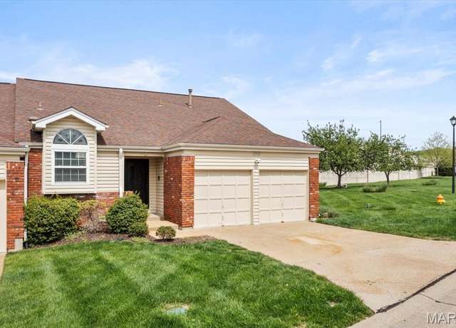Property at 1902 Bennington Common Dr, St Louis, MO 63146, 3 beds, 3 baths