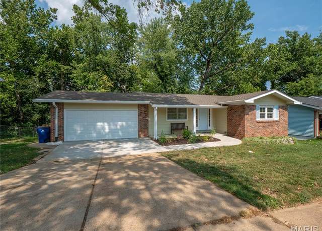 Property at 341 Pegasus Dr, Unincorporated, MO 63129, 3 beds, 3 baths