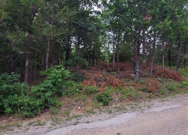 Property at 933 Stone Gate Dr, De Soto, MO 63020
