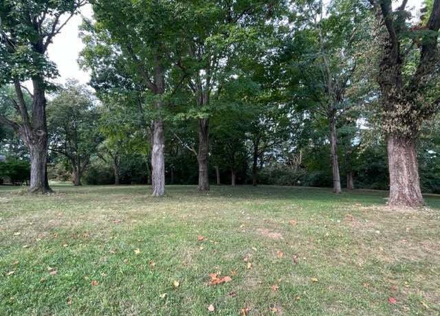 Property at 3330 Greenspointe Pkwy, Quincy, IL 62301