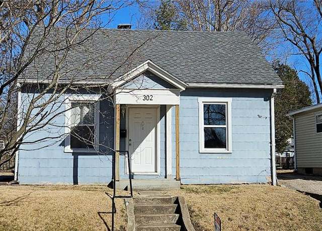 Property at 302 Olive St, Edwardsville, IL 62025, 3 beds, 2 baths