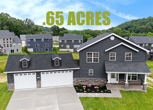 Property at 685 Fox Creek Dr, Fenton, MO 63026, 3 beds, 2.5 baths