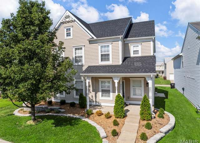 Property at 2007 Village Glen Dr, Wentzville, MO 63385, 3 beds, 2.5 baths