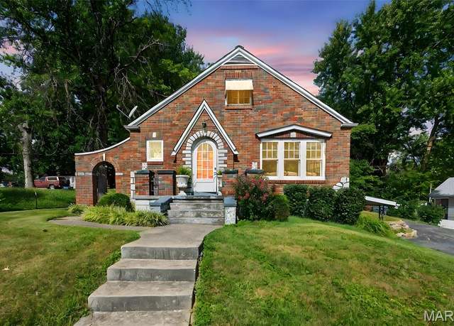 Property at 125 S Gatty Dr, St Peters, MO 63376, 3 beds, 1.5 baths