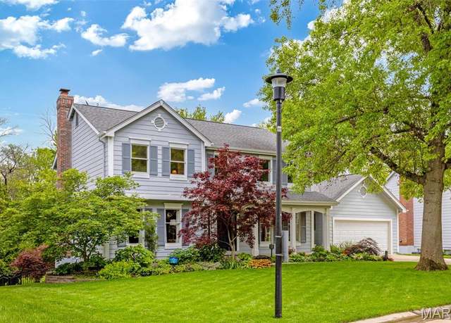 Property at 160 Hunters Pointe Dr, St Charles, MO 63304, 4 beds, 3 baths