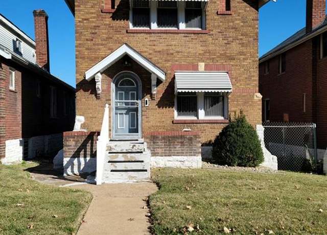 Property at 4877 Calvin Ave, St Louis, MO 63115, 3 beds, 2 baths