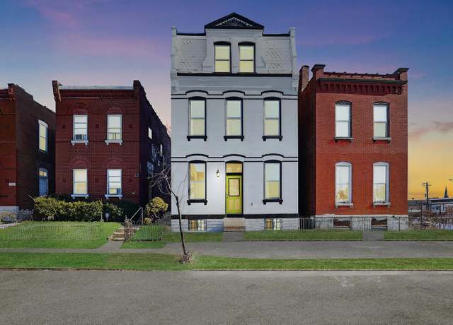 Property at 3330 Iowa Ave, St Louis, MO 63118, 4 beds, 2.5 baths
