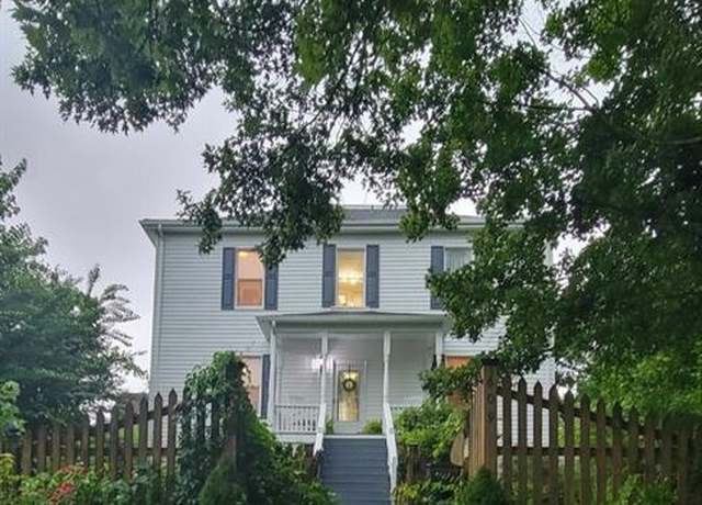 Property at 609 W Clement St, MO 63020, 3 beds, 2 baths