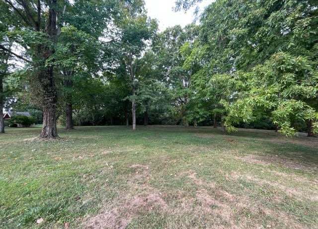 Property at 3331 Greenspointe Pkwy, Quincy, IL 62301