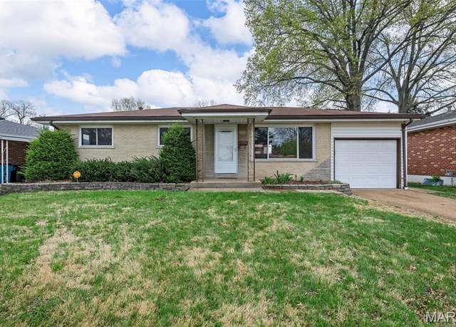 Property at 222 Marilyn Estates Dr, St Louis, MO 63123, 3 beds, 1.5 baths