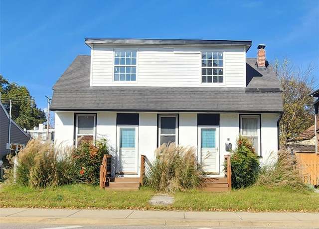 Property at 521 E A St, Belleville, IL 62220, 3 beds, 2 baths