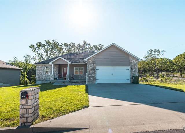 Property at 1347 Thomas Dr, Rolla, MO 65401, 5 beds, 3 baths