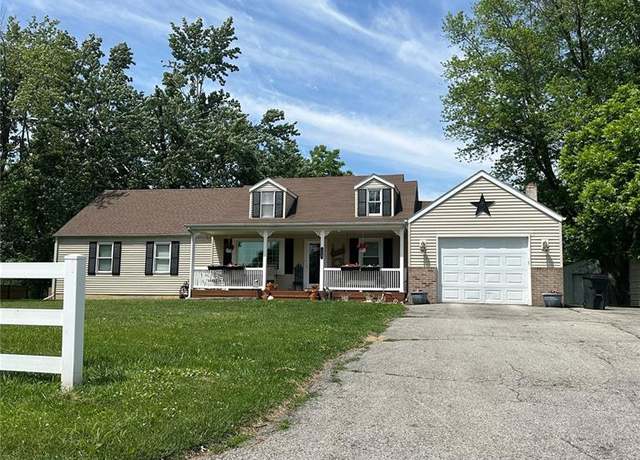 Property at 120 Oakland Dr, Hannibal, MO 63401, 4 beds, 2.5 baths