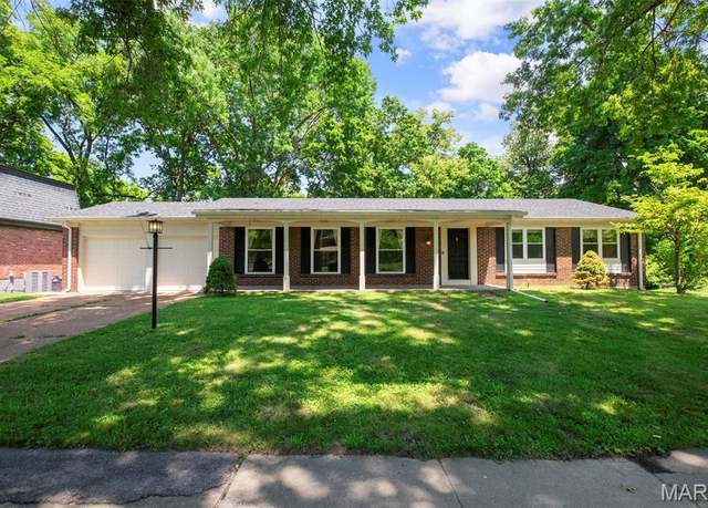 Property at 13104 Fourposter Ct, St Louis, MO 63146, 4 beds, 3 baths