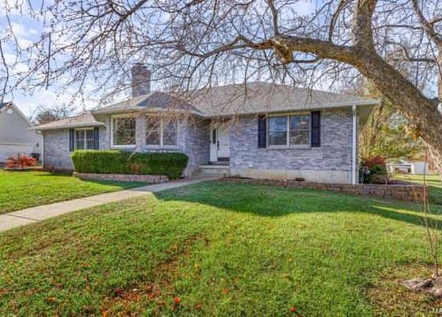 Property at 825 Cimarron Cir, Farmington, MO 63640, 3 beds, 3.5 baths