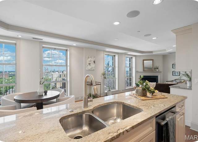 Property at 232 N Kingshighway Blvd #2201, St Louis, MO 63108, 2 beds, 2 baths