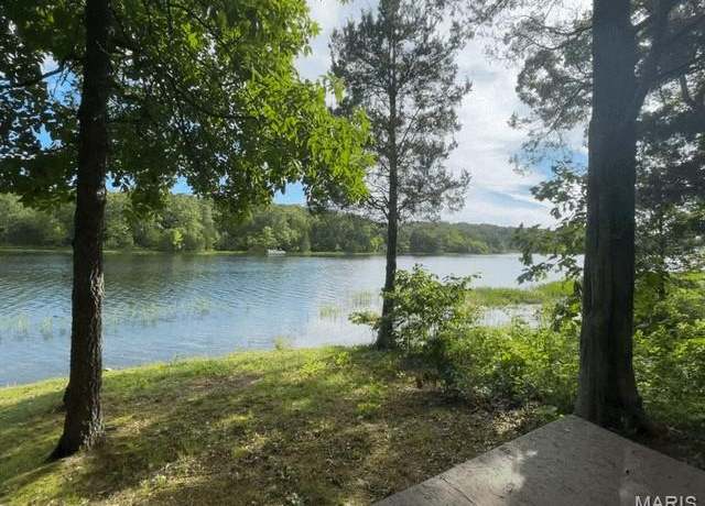 Property at 609 Devonshire Ln, De Soto, MO 63020