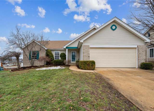 Property at 10 Royallridge Ct, O'fallon, MO 63368, 3 beds, 2 baths