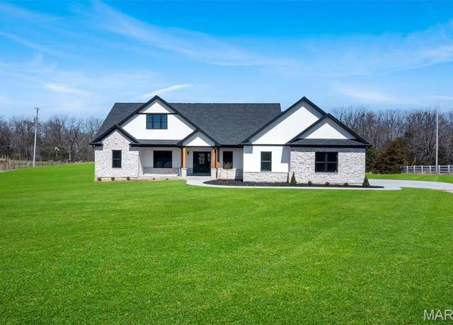 Property at 973 Buckner Rd, Wentzville, MO 63385, 3 beds, 2.5 baths