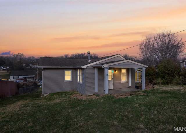 Property at 223 N Floridale Ave, St Louis, MO 63135, 2 beds, 1 bath