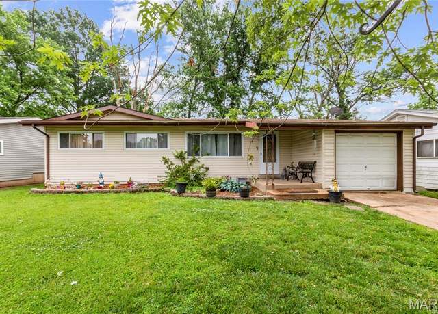 Property at 18 Mary Rose Ct, Hazelwood, MO 63042, 3 beds, 1 bath
