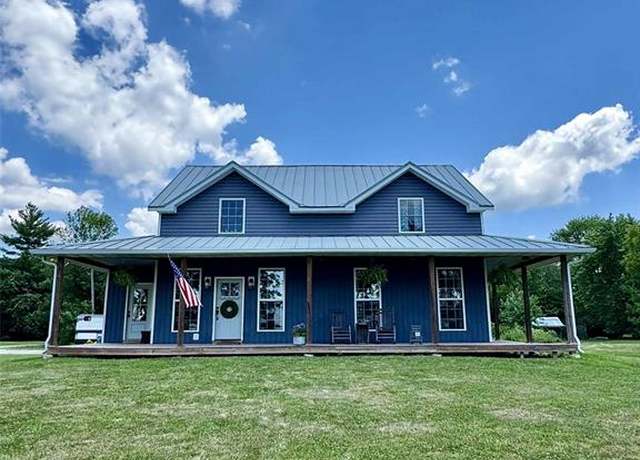 Property at 506 W Saint Louis St, New Douglas, IL 62074, 3 beds, 2.5 baths