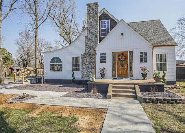 Property at 32 Church, Bonne Terre, MO 63628, 4 beds, 2.5 baths