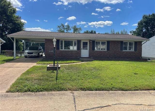 Property at 616 Wren Dr, Arnold, MO 63010, 3 beds, 3 baths