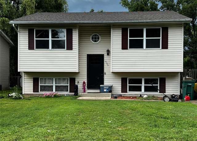 Property at 535 Chouteau Ave, Granite City, IL 62040, 4 beds, 2 baths